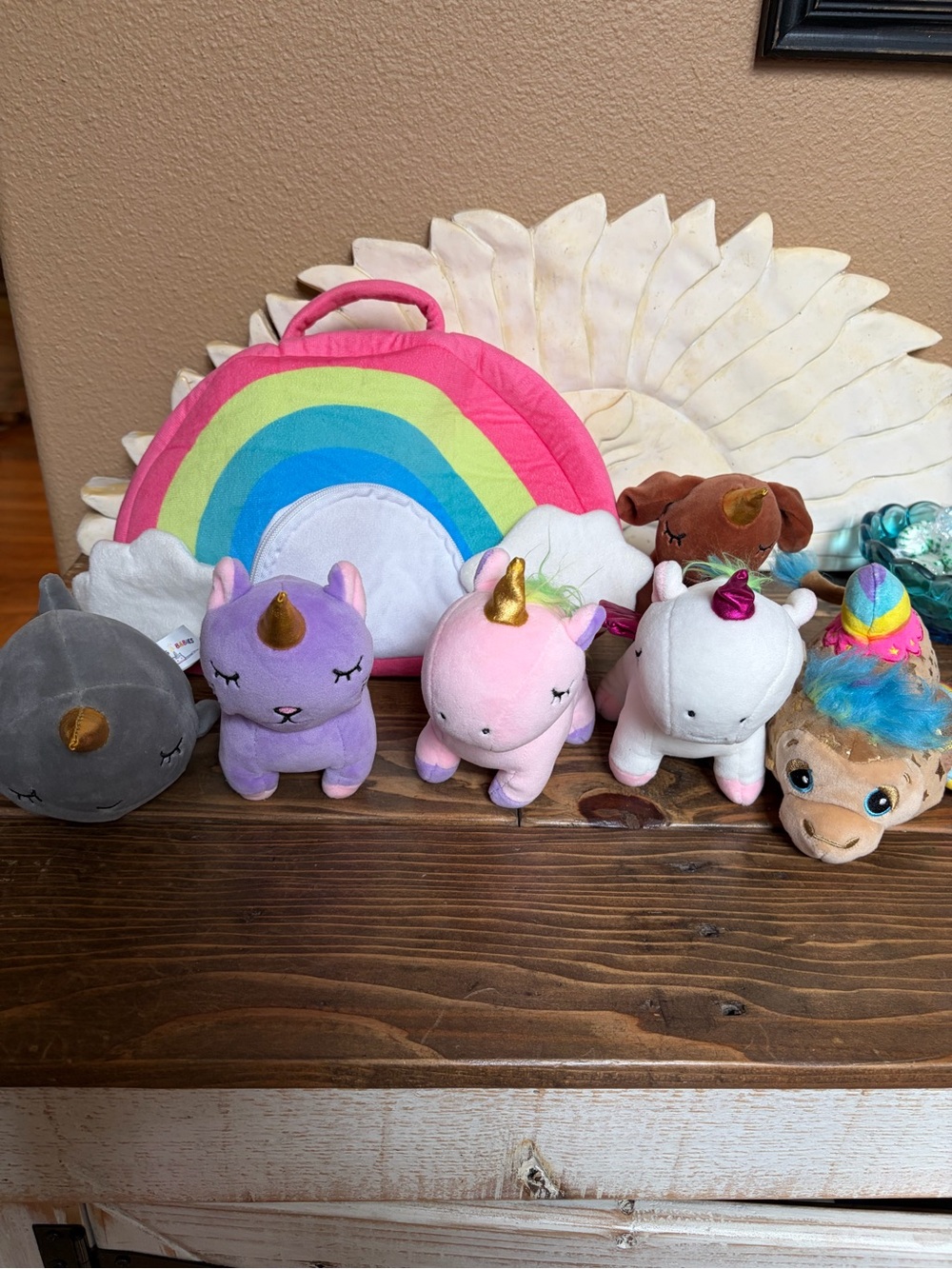 Pixie Crush Plush Unicorn Set with Rainbow Cloud Plush Carrying Case CUTE!!